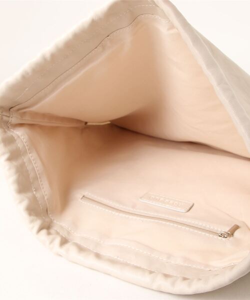 ROSE BUD(ローズバッド)の「ワンショルダードロストバッグ(ショルダーバッグ・レディース・ブラック/ホワイト・FREE)」の5枚目の写真