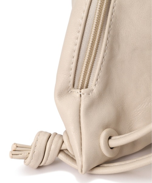 ROSE BUD(ローズバッド)の「ワンショルダードロストバッグ(ショルダーバッグ・レディース・ブラック/ホワイト・FREE)」の15枚目の写真