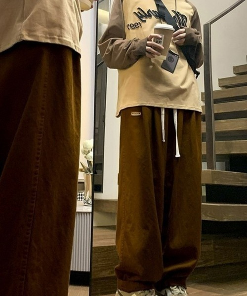 BASQUE magenta（バスクマゼンタ）の「バルーンシルエットタックダーツワイドパンツ（スラックス・メンズ・ブラウン/ブラック・M/L）」の10枚目の写真