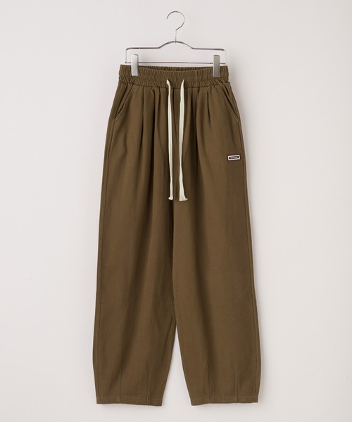 BASQUE magenta（バスクマゼンタ）の「バルーンシルエットタックダーツワイドパンツ（スラックス・メンズ・ブラウン/ブラック・M/L）」の14枚目の写真