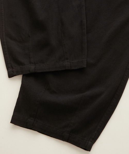 BASQUE magenta（バスクマゼンタ）の「バルーンシルエットタックダーツワイドパンツ（スラックス・メンズ・ブラウン/ブラック・M/L）」の19枚目の写真