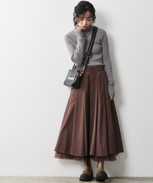 CHIC STYLE（シックスタイル）の「 裾チュールタックギャザーロングスカート ＜大きいサイズ有＞シックスタイル（スカート・レディース・ブラック/ブラウン・L/5L/LL/4L/M/3L）」の6枚目の写真