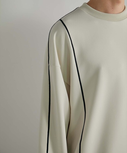 UNITED TOKYO（ユナイテッドトウキョウ）の「ヘムバイカラーダンボールCN（スウェット・メンズ・アイボリー/ブラック/ネイビー・2/1）」の12枚目の写真