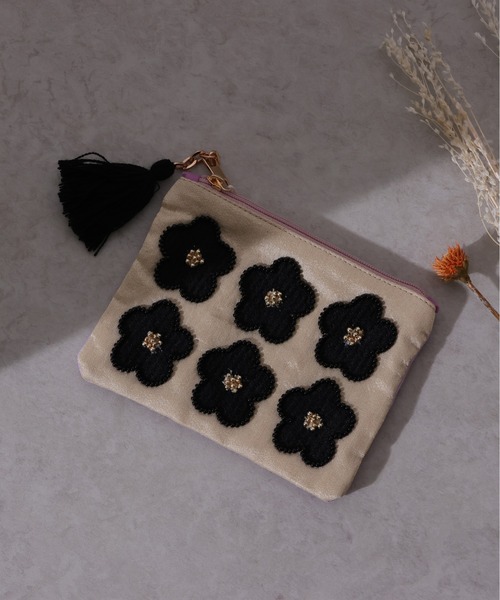 セール】フラワービーズ刺繍ポーチ（ポーチ）｜emesuelee