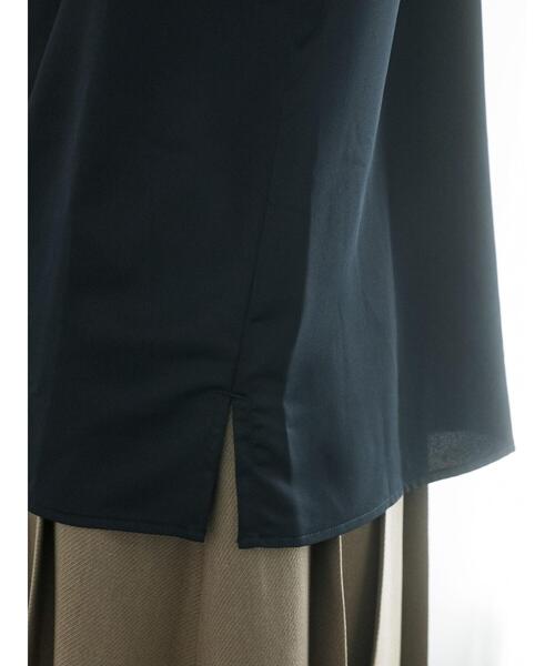 Te chichi（テチチ）の「サテンハイネックブラウス（シャツ/ブラウス・レディース・グレー/ネイビー/オリーブ・F）」の14枚目の写真