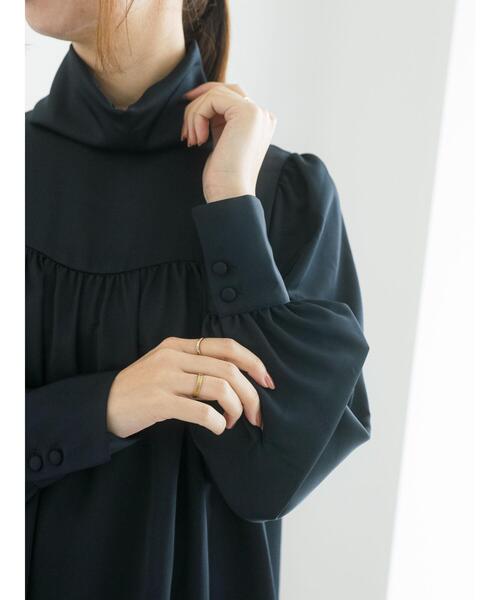 Te chichi（テチチ）の「サテンハイネックブラウス（シャツ/ブラウス・レディース・グレー/ネイビー/オリーブ・F）」の15枚目の写真