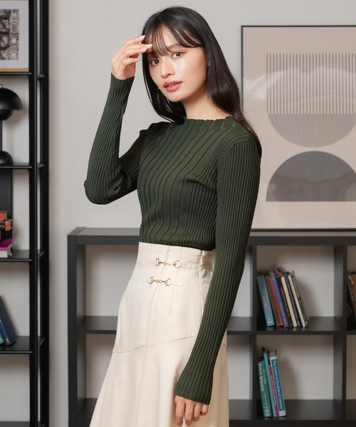 TRUDEA(トルディア)の「ビスコースランダムリブハイネックニット(ニット/セーター・レディース・カーキ/チャコールグレー/ベージュ/ワイン・MEDIUM/LARGE)」の16枚目の写真