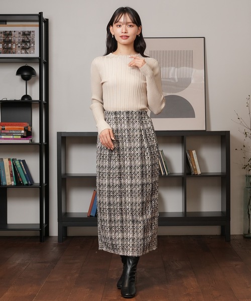TRUDEA(トルディア)の「ビスコースランダムリブハイネックニット(ニット/セーター・レディース・カーキ/チャコールグレー/ベージュ/ワイン・MEDIUM/LARGE)」の7枚目の写真