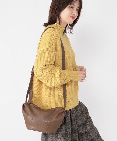 studio CLIP（スタディオクリップ）の「舟形ワンマイルショルダーバッグ（ショルダーバッグ・レディース・ブラック/ブラウン/アイボリー/レッド・FREE）」の8枚目の写真