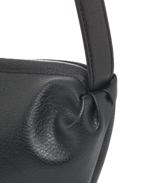 studio CLIP（スタディオクリップ）の「舟形ワンマイルショルダーバッグ（ショルダーバッグ・レディース・ブラック/ブラウン/アイボリー/レッド・FREE）」の19枚目の写真