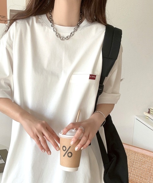Java(ジャバ)の「【ロンT登場!】《JaVa ジャバコラボ》シンプルなのに格上げ。綿100%シルケット素材裾ドロストオーバーサイズTシャツ(半袖)(長袖)(Tシャツ/カットソー・レディース・オフホワイト/グリーン/ブラック/グレイッシュベージュ/ブラウン系1/ホワイト系1/ベージュ系1/ブラック系1・SMALL/X-LARGE/MEDIUM/LARGE)」の17枚目の写真