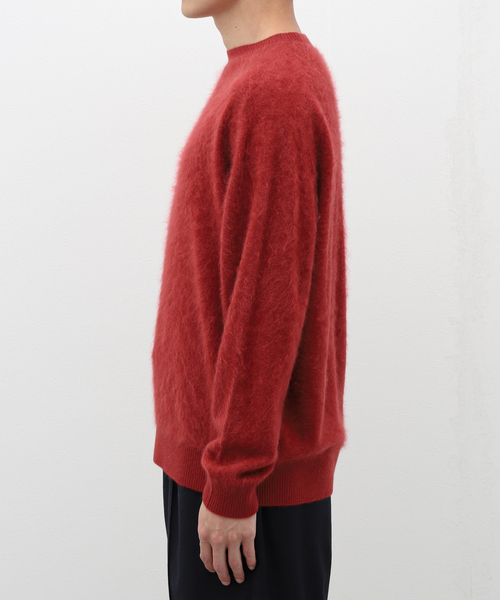 EDIFICE LA BOUCLE（エディフィスラブークル）の「【LA BOUCLE / ラブ―クル】ファーカシミヤ C/N（ニット/セーター・メンズ・ブラック/レッド/ライトグレー/ピンク/サックスブルー・LARGE/MEDIUM）」の8枚目の写真