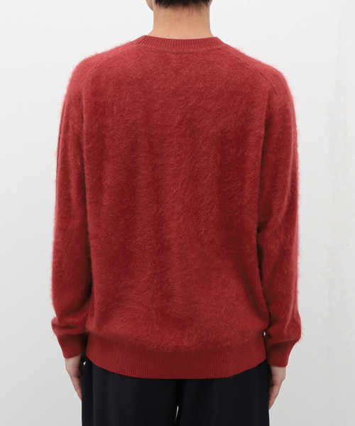 EDIFICE LA BOUCLE（エディフィスラブークル）の「【LA BOUCLE / ラブ―クル】ファーカシミヤ C/N（ニット/セーター・メンズ・ブラック/レッド/ライトグレー/ピンク/サックスブルー・LARGE/MEDIUM）」の9枚目の写真