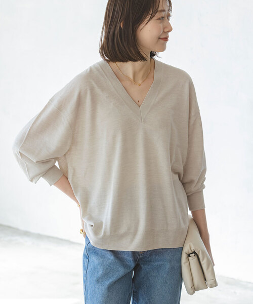 Noble（ノーブル）の「Deep Vネックニット（ニット/セーター・レディース・ベージュ/ピンク/グリーン・FREE）」の16枚目の写真
