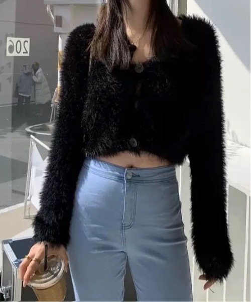 SHEPP(シープ)の「ショート丈 モヘアタッチシャギーVネック ニットカーディガン(カーディガン/ボレロ・レディース・ホワイト/ブラック/イエロー/パープル/ピンク・FREE)」の13枚目の写真