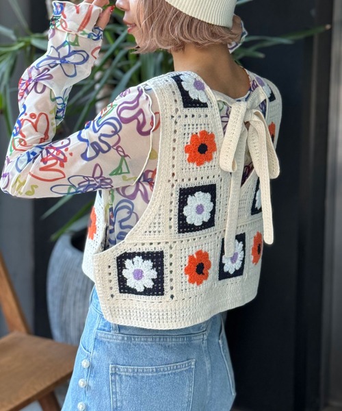 HELLO.SANFRANCISCO（ハローサンフランシスコ）の「【HELLO.SANFRANCISCO/ハローサンフランシスコ】フラワージャガードリボンベスト（ベスト・レディース・ネイビー・FREE）」の4枚目の写真