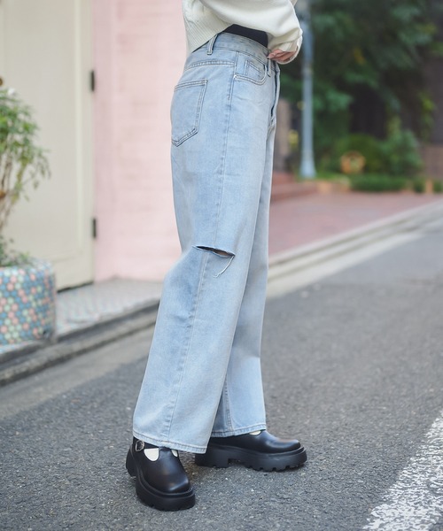 SPINNS（スピンズ）の「サイドカットデザイン デニムワイドパンツ（デニムパンツ・レディース・ブルー/その他/ブラック・S/M）」の10枚目の写真