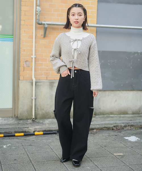 SPINNS（スピンズ）の「サイドカットデザイン デニムワイドパンツ（デニムパンツ・レディース・ブルー/その他/ブラック・S/M）」の16枚目の写真