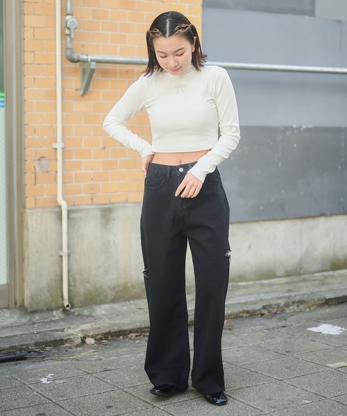 SPINNS（スピンズ）の「サイドカットデザイン デニムワイドパンツ（デニムパンツ・レディース・ブルー/その他/ブラック・S/M）」の19枚目の写真