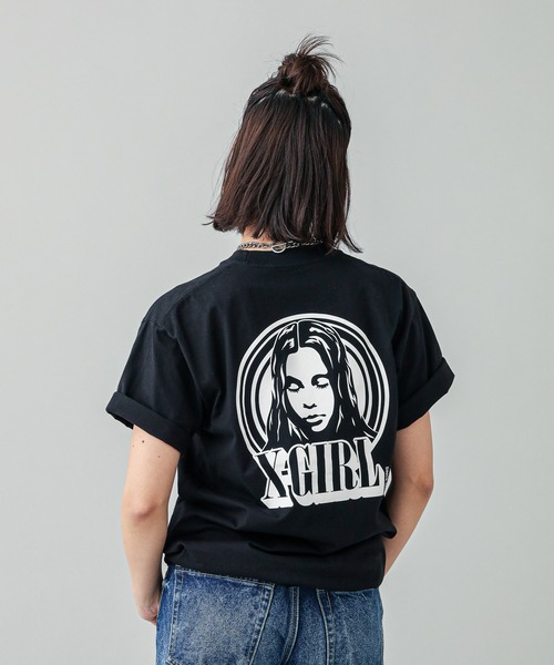 X-girl（エックスガール）の「CIRCLE BACKGROUND FACE LOGO S/S TEE（Tシャツ/カットソー・レディース・ブラック/ホワイト/ベージュ・S/M/L/XL）」の21枚目の写真