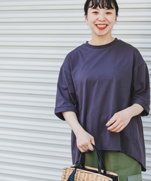 ITEMS URBANRESEARCH(アイテムズ アーバンリサーチ)の「バックギャザーTシャツ(Tシャツ/カットソー・レディース・チャコールグレー/オフホワイト/ライトベージュ/ブラック・FREE)」の4枚目の写真