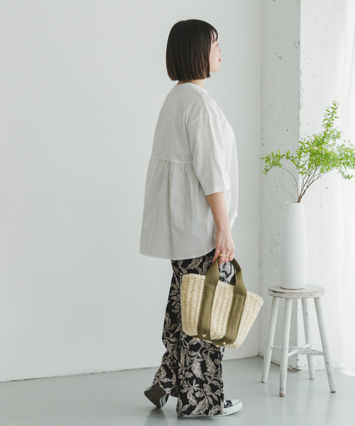 ITEMS URBANRESEARCH(アイテムズ アーバンリサーチ)の「バックギャザーTシャツ(Tシャツ/カットソー・レディース・チャコールグレー/オフホワイト/ライトベージュ/ブラック・FREE)」の11枚目の写真