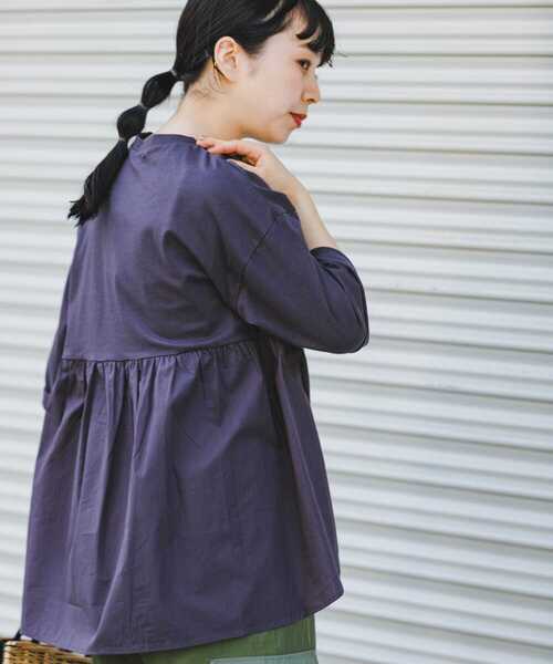 ITEMS URBANRESEARCH(アイテムズ アーバンリサーチ)の「バックギャザーTシャツ(Tシャツ/カットソー・レディース・チャコールグレー/オフホワイト/ライトベージュ/ブラック・FREE)」の18枚目の写真