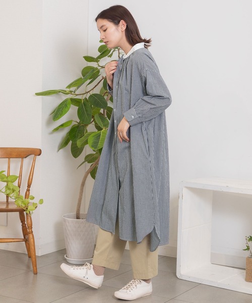 POU DOU DOU（プードゥドゥ）の「クレリックシャツワンピース（シャツワンピース・レディース・ブルー/ブラック/ベージュ・3）」の11枚目の写真