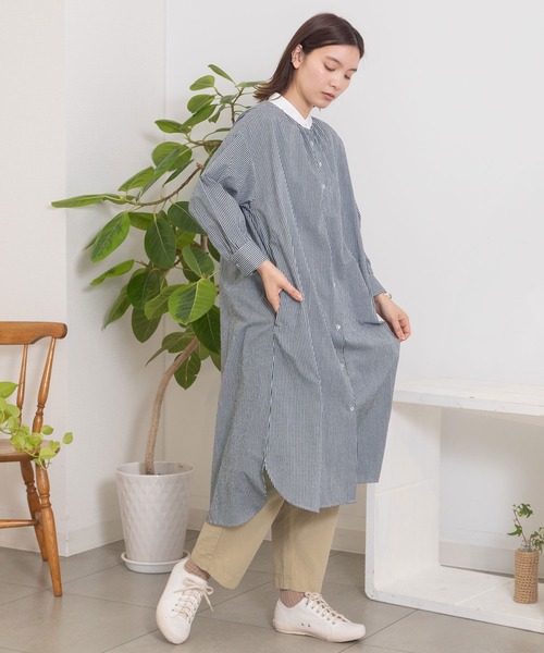 POU DOU DOU（プードゥドゥ）の「クレリックシャツワンピース（シャツワンピース・レディース・ブルー/ブラック/ベージュ・3）」の22枚目の写真