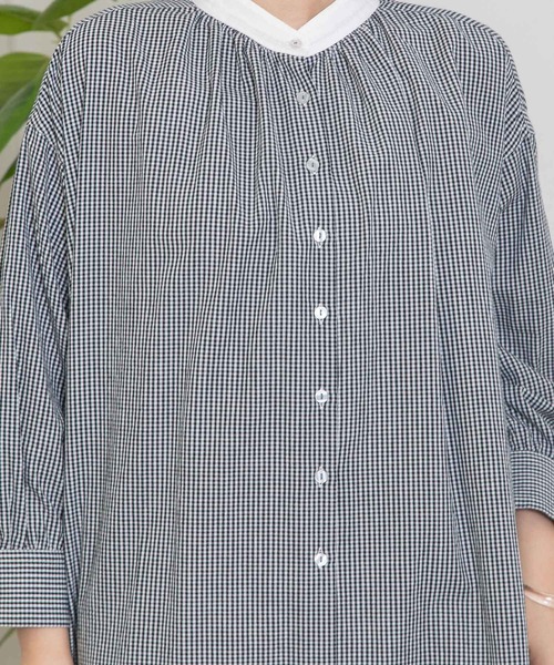 POU DOU DOU（プードゥドゥ）の「クレリックシャツワンピース（シャツワンピース・レディース・ブルー/ブラック/ベージュ・3）」の14枚目の写真