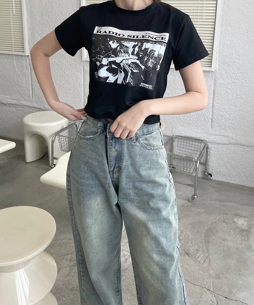 shopnikoniko(ショップニコニコ)の「モノクロプリント クロップド丈 チビTシャツ(Tシャツ/カットソー・レディース・ブラック・フリー)」の7枚目の写真