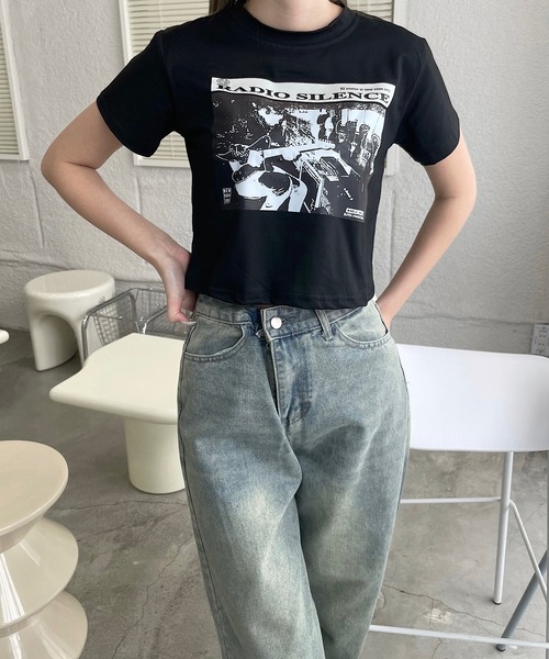 shopnikoniko(ショップニコニコ)の「モノクロプリント クロップド丈 チビTシャツ(Tシャツ/カットソー・レディース・ブラック・フリー)」の17枚目の写真