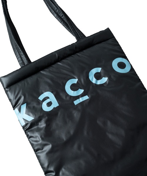 KACCO(カッコ)の「《ユニセックスアイテム》PADDED TOTE BAG / オリジナルKACCOロゴパデットトートバッグ(トートバッグ・メンズ・ブラック×ホワイト/レッド/グリーン/ブルー/ブラック×ブルー・FREE)」の19枚目の写真