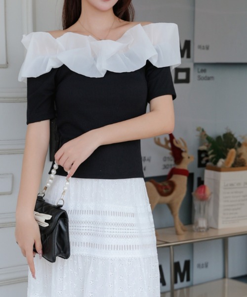 deux amour（ドゥーザムール）の「シアーフリルオフショルダー異素材ベアトップ（その他トップス・レディース・ブラック/ホワイト・FREE）」の21枚目の写真