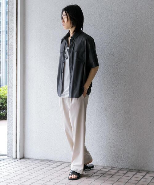 SENSE OF PLACE by URBAN RESEARCH（センスオブプレイスバイアーバンリサーチ）の「『UR TECH MoLight』 Wポケットシャツ(5分袖)（シャツ/ブラウス・メンズ・ベージュ/カーキ/チャコールグレー・MEDIUM/LARGE）」の12枚目の写真
