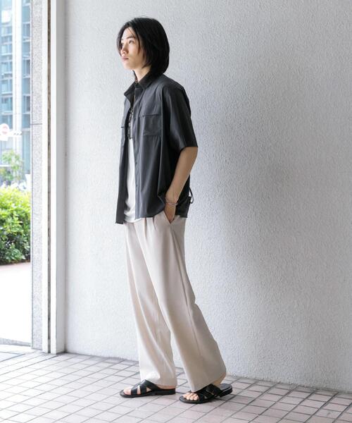 SENSE OF PLACE by URBAN RESEARCH（センスオブプレイスバイアーバンリサーチ）の「『UR TECH MoLight』 Wポケットシャツ(5分袖)（シャツ/ブラウス・メンズ・ベージュ/カーキ/チャコールグレー・MEDIUM/LARGE）」の13枚目の写真