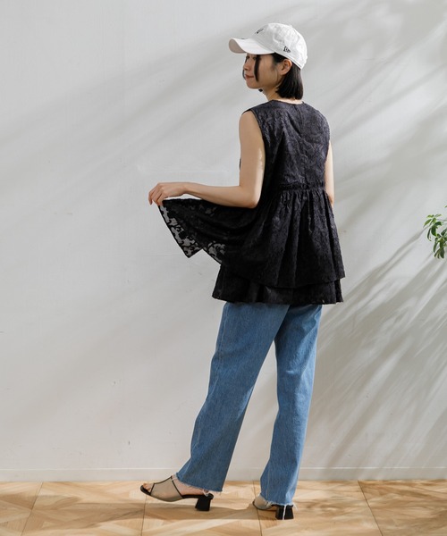 AMERICAN RAG CIE（アメリカンラグシー）の「ティアードノースリーブブラウス（シャツ/ブラウス・レディース・オフホワイト/ライム/ブラック・FREE）」の12枚目の写真