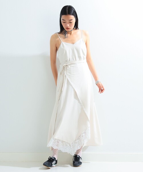 Ray BEAMS（レイビームス）の「レース トリム アシメ キャミ ワンピース（ワンピース・レディース・ブラック/オフホワイト・0/1）」の14枚目の写真