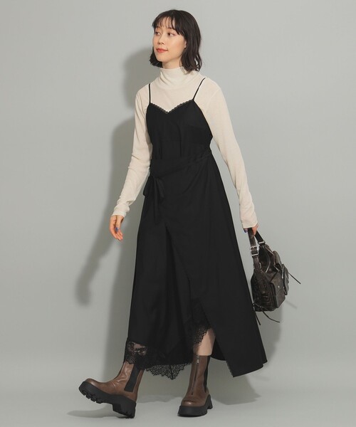 Ray BEAMS（レイビームス）の「レース トリム アシメ キャミ ワンピース（ワンピース・レディース・ブラック/オフホワイト・0/1）」の4枚目の写真