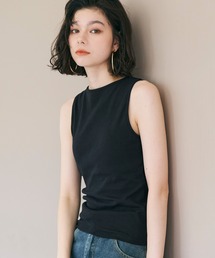 カップ付きボートネックタンクトップ