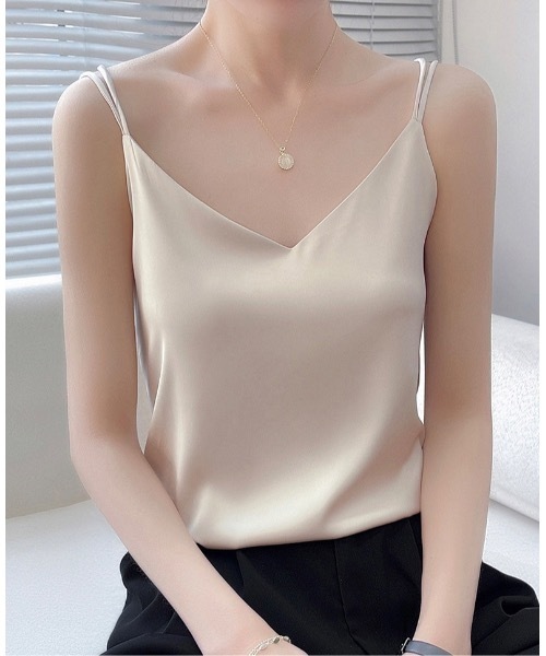 SALTMINT(ソルトミント)の「〔サイズ展開あり〕ダブルストラップシルクサテンキャミソール(キャミソール・レディース・ホワイト/ブラック/ベージュ・M/L)」の5枚目の写真