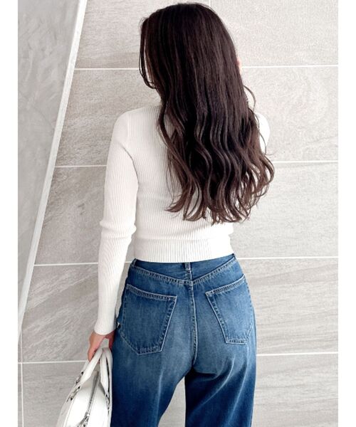 GYDA(ジェイダ)の「Symmetry GYDA MOLDクルーネックニットトップス(ニット/セーター・レディース・オフホワイト/ブラック/ベージュ・FREE)」の8枚目の写真