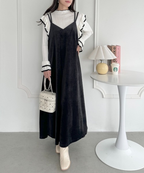 Loueme（ルエム）の「ダブルストラップコーデュロイキャミワンピース（ワンピース・レディース・モカ/ブラック/アイボリー・FREE）」の5枚目の写真