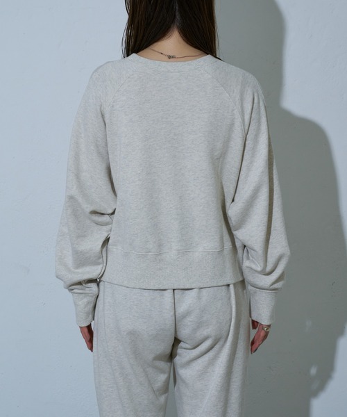COLONY 2139（コロニートゥーワンスリーナイン）の「WEB・一部店舗限定 /クロップドビッグスウエット（スウェット・レディース・アイボリー/ブラック/チャコールグレー・FREE）」の7枚目の写真