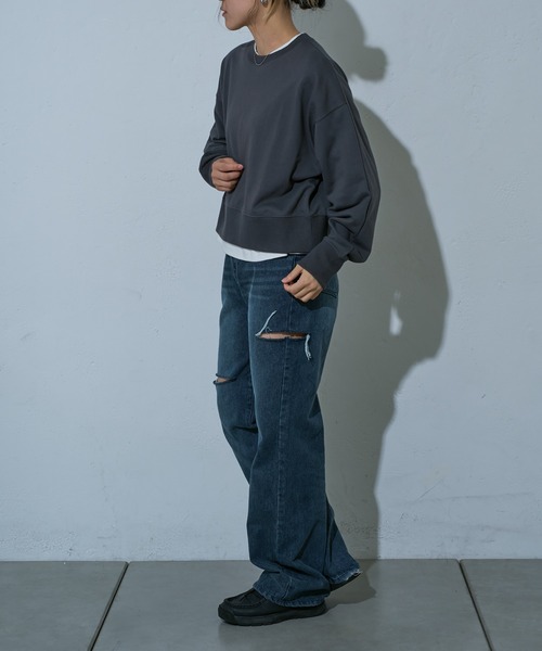 COLONY 2139（コロニートゥーワンスリーナイン）の「WEB・一部店舗限定 /クロップドビッグスウエット（スウェット・レディース・アイボリー/ブラック/チャコールグレー・FREE）」の12枚目の写真