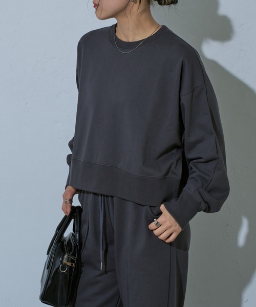COLONY 2139（コロニートゥーワンスリーナイン）の「WEB・一部店舗限定 /クロップドビッグスウエット（スウェット・レディース・アイボリー/ブラック/チャコールグレー・FREE）」の18枚目の写真