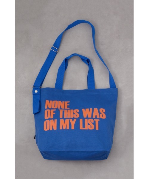 AZUL by moussy(アズールバイマウジー)の「2WAYカラーロゴトートバッグ(トートバッグ・メンズ・ブラック/オフホワイト/ブルー/マジェンタ/イエロー・FREE)」の22枚目の写真