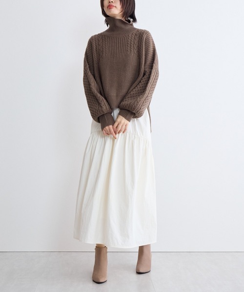 HIMIKO（ヒミコ）の「【Made in Japan】【撥水】5.5cmヒールベルトデザインブーツ/643402（ブーツ・レディース・ベージュ/ブラック/アイボリー・22.5cm/23.0cm/23.5cm/24.0cm/24.5cm/25.0cm/21.5cm/22.0cm/25.5cm）」の18枚目の写真