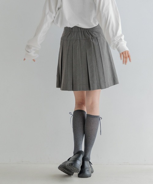 LOWRYS FARM（ローリーズファーム）の「ＴＲプリーツミニスカート 132289（スカート・レディース・チャコールグレー/ブラック/ベージュ・FREE）」の19枚目の写真