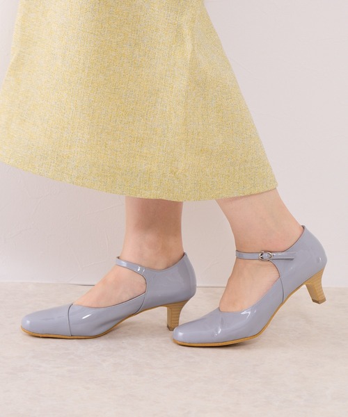 HIMIKO（ヒミコ）の「【Made in Japan】【卑弥呼】[撥水]5cmヒールストラップパンプス/605002（パンプス・レディース・ブラウン/ブラック/ネイビー/グレー/ベージュ/ライトブルー・22.5cm/23.0cm/23.5cm/24.0cm/24.5cm/25.0cm/21.5cm/22.0cm/25.5cm/26.0cm/26.5cm）」の5枚目の写真